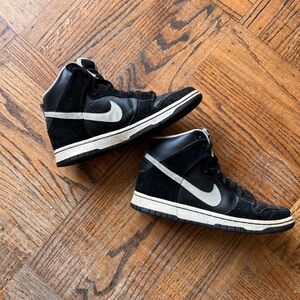 Nike Dunk Pro SB High Venom Men’s 7/Women’s 8.5